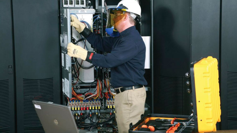 servicio-de-mantenimiento-a-equipos-ups-2